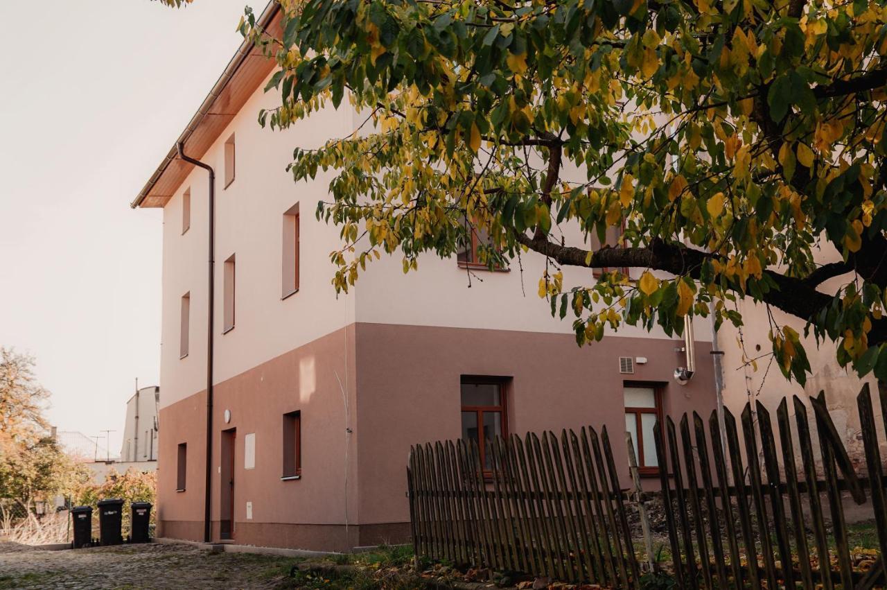 Nový Bor Apartmany Centrum מראה חיצוני תמונה
