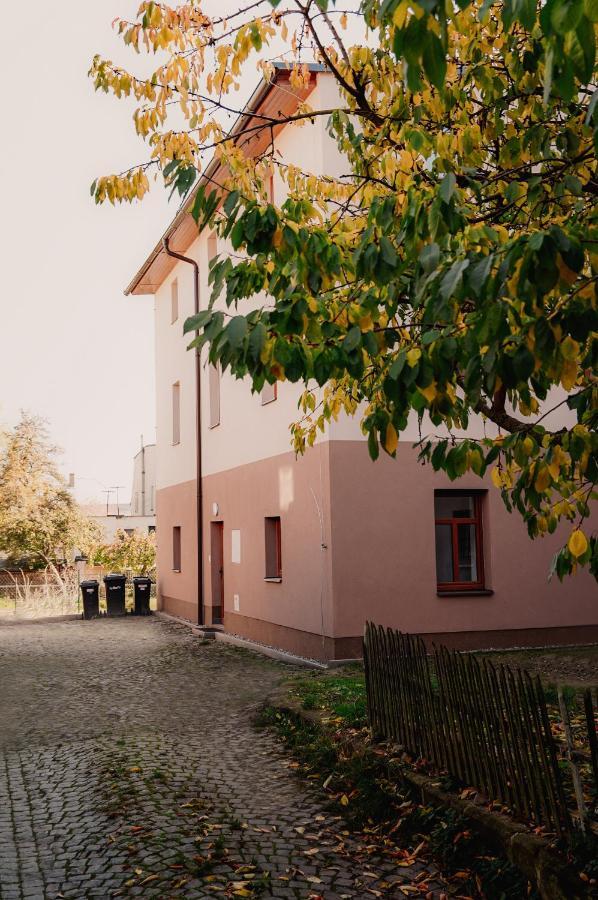 Nový Bor Apartmany Centrum מראה חיצוני תמונה