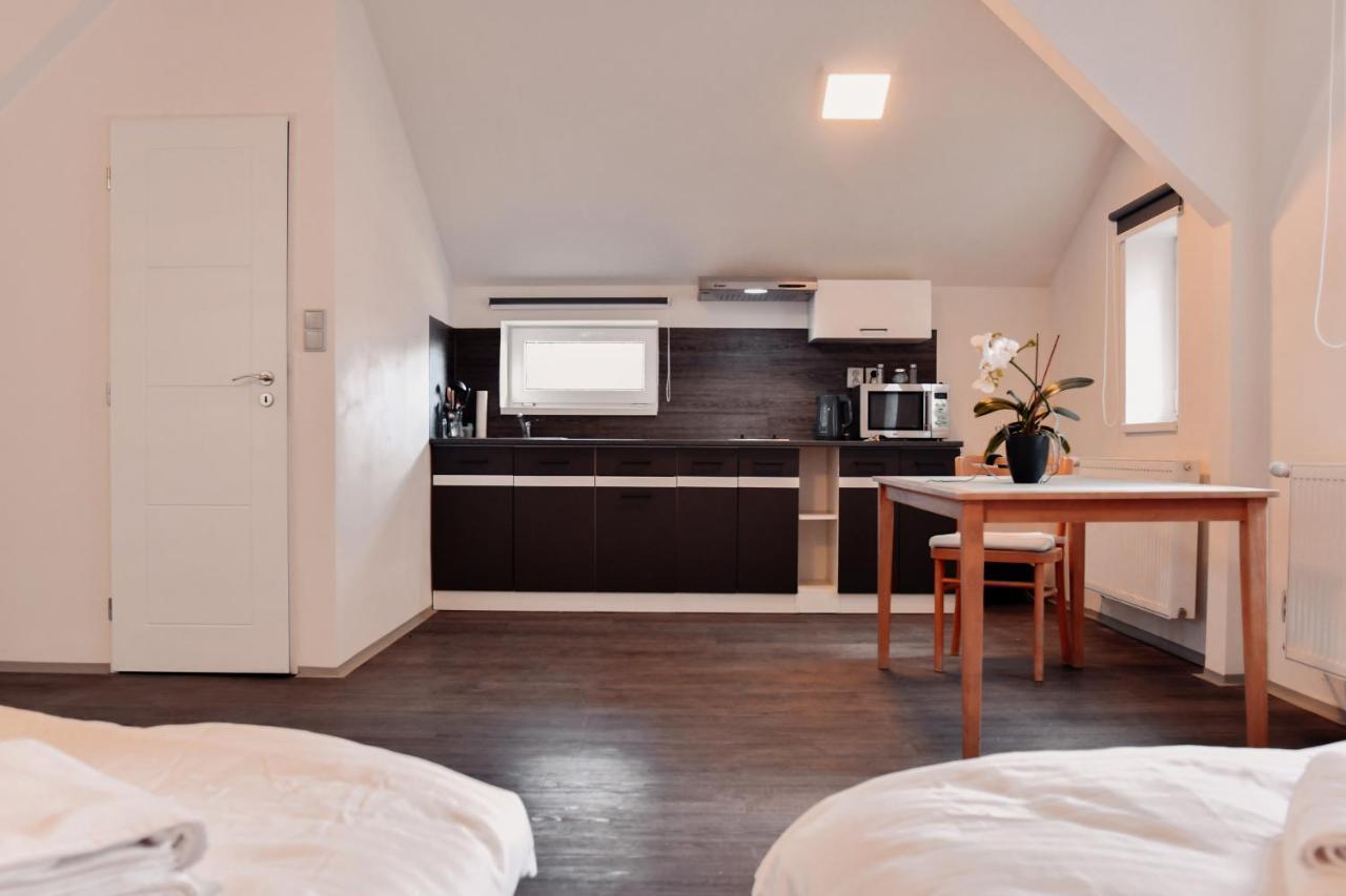 Nový Bor Apartmany Centrum מראה חיצוני תמונה