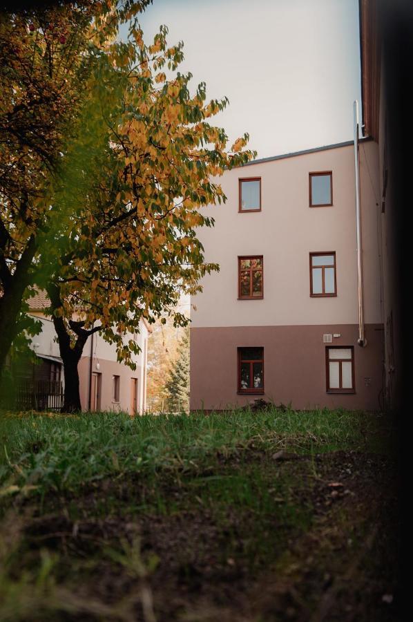 Nový Bor Apartmany Centrum מראה חיצוני תמונה
